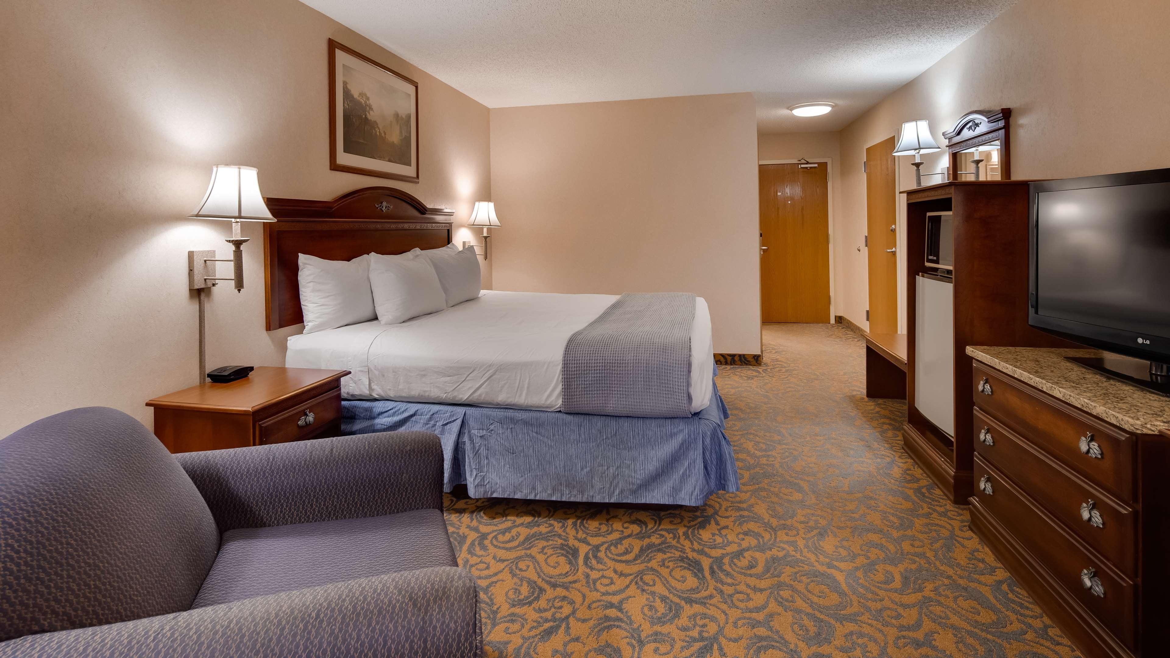 Surestay Plus Hotel By Best Western Cheyenne Exterior photo