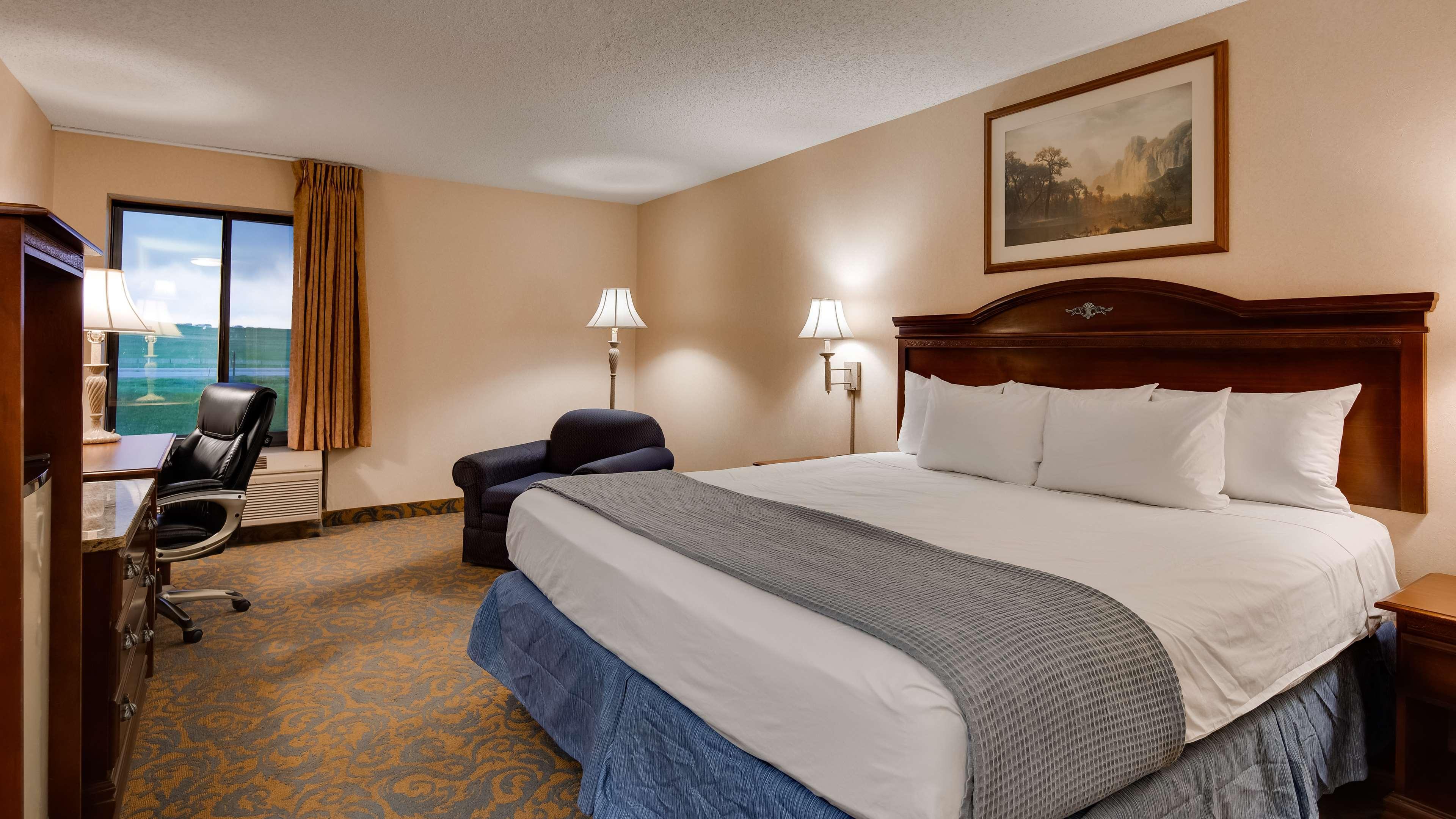 Surestay Plus Hotel By Best Western Cheyenne Exterior photo