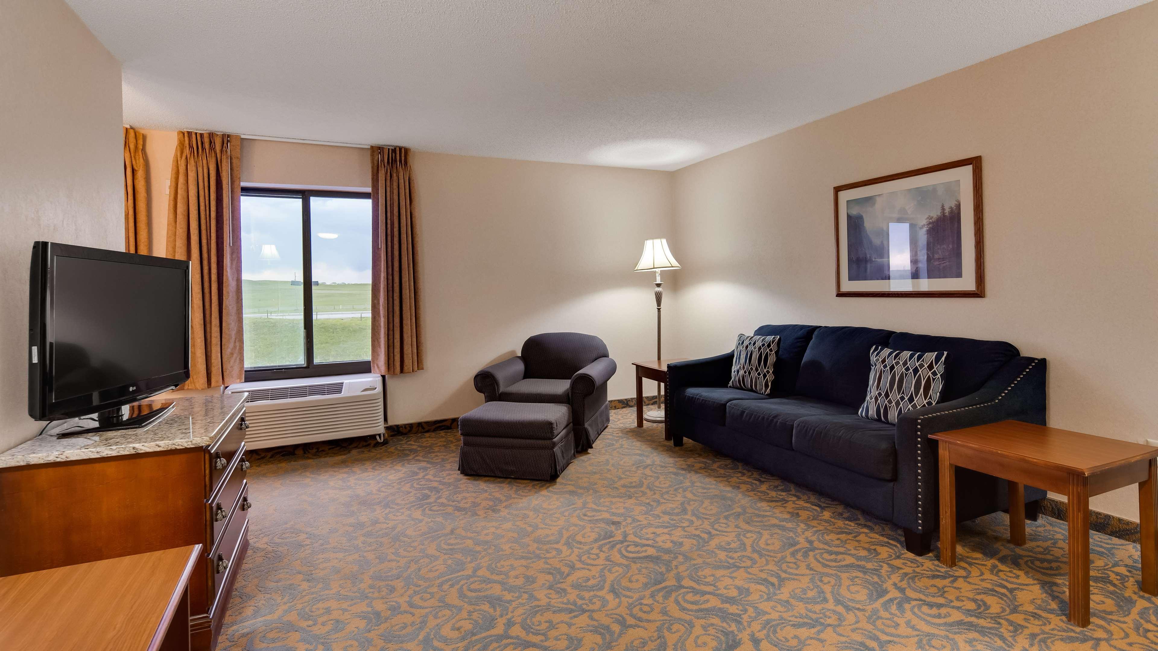 Surestay Plus Hotel By Best Western Cheyenne Exterior photo