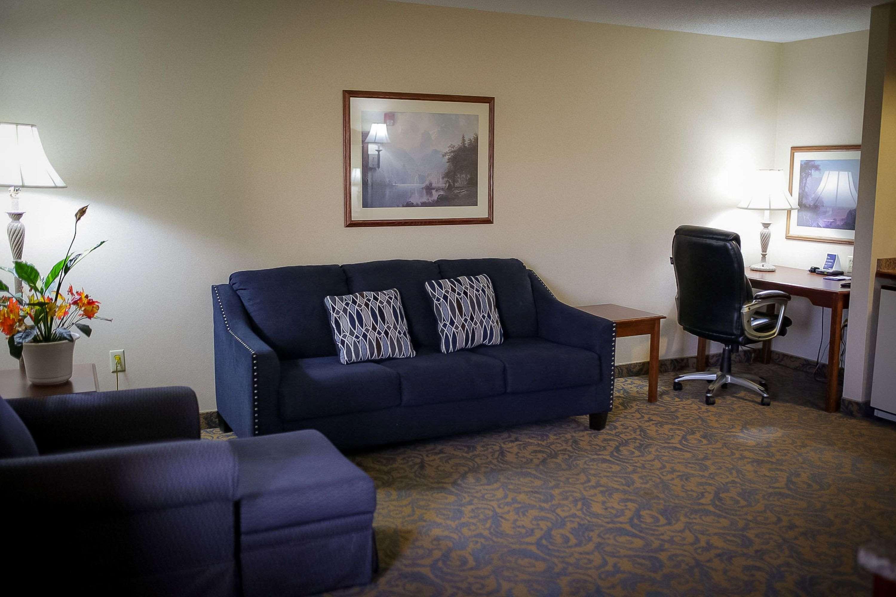 Surestay Plus Hotel By Best Western Cheyenne Exterior photo