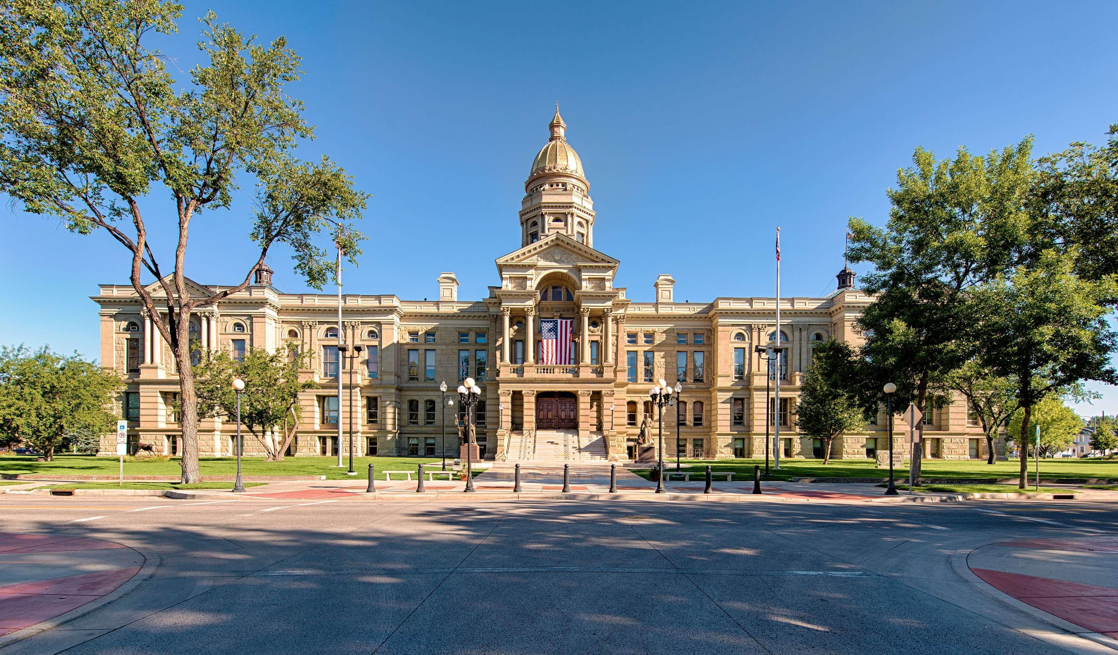 Surestay Plus Hotel By Best Western Cheyenne Exterior photo