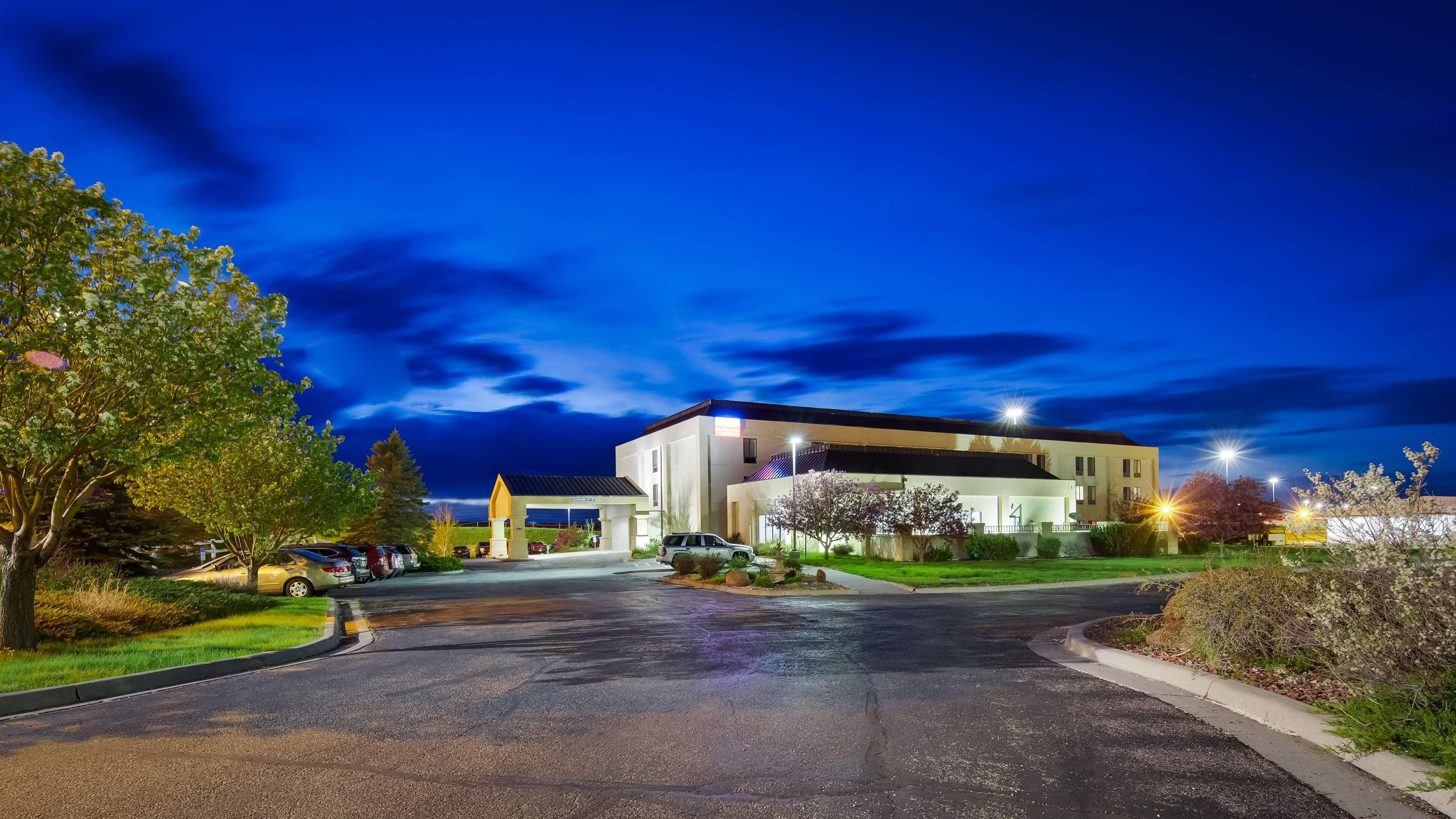 Surestay Plus Hotel By Best Western Cheyenne Exterior photo